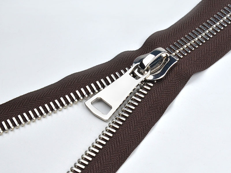 NO.15 Euro-Teeth Metal Long Chain Zipper